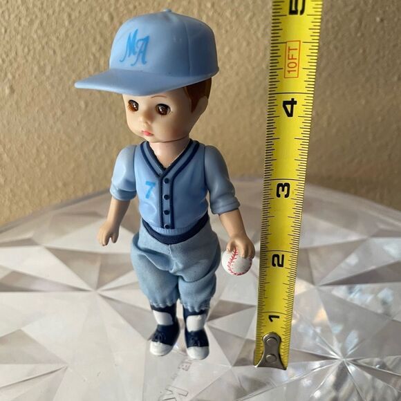 Madame AlexanderTeam Mates Boy Baseball Player Doll 1980’s - Picture 7 of 9